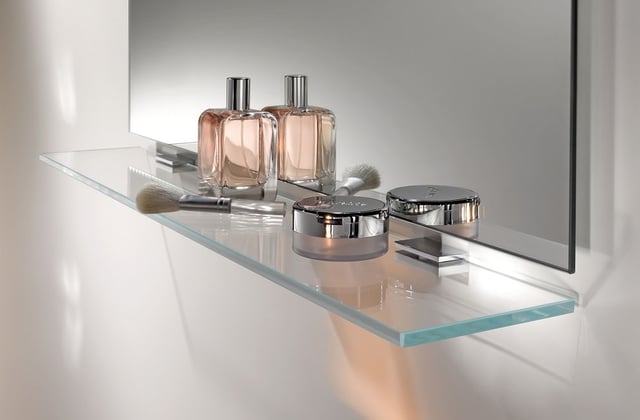 Edel: Glasablagen und Glasregale für das Bad