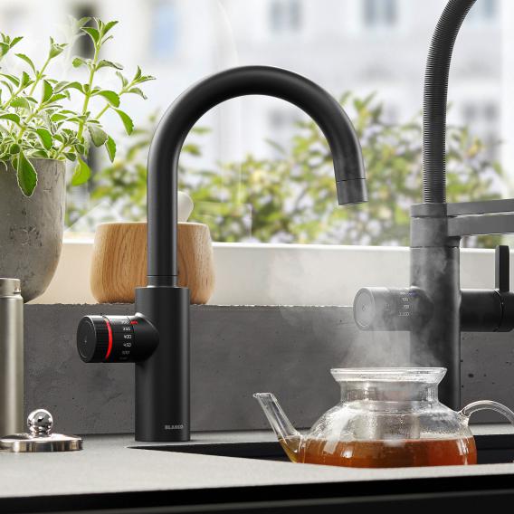 Blanco Evol Mono Einhebel-Küchenarmatur, mit Hot- und Filtersystem schwarz matt