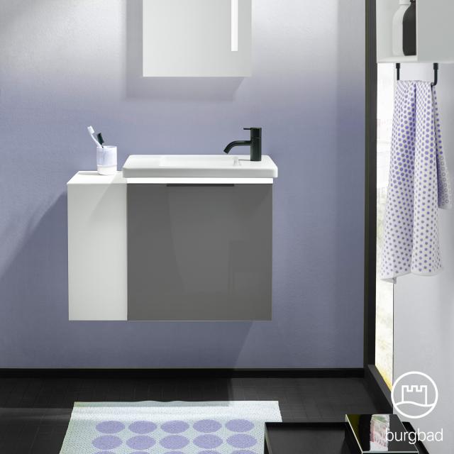 Burgbad Eqio Handwaschbecken mit Waschtischunterschrank mit LED-Beleuchtung mit 1 Klappe mit offenem Fach Front grau hochglanz / Korpus grau glanz, Griff schwarz matt
