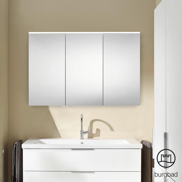 Burgbad Eqio Spiegelschrank mit Beleuchtung und 3 Türen weiß glänzend, ohne Waschtischbeleuchtung