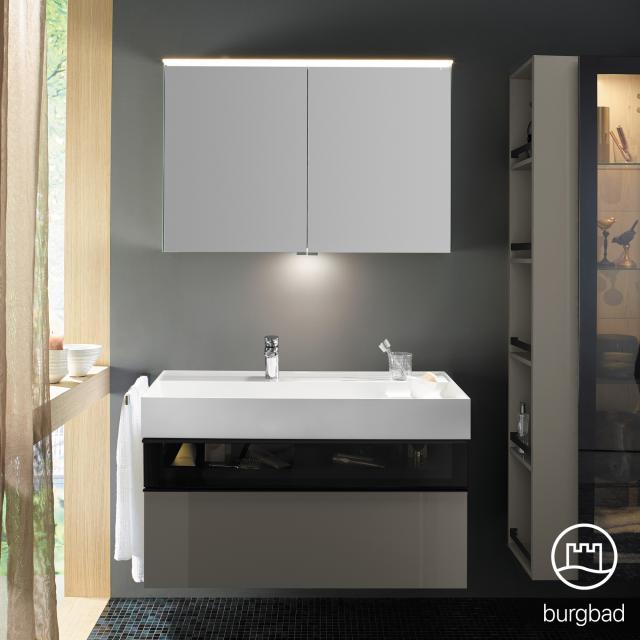 Burgbad Yumo Set Waschtisch inkl. Ablage mit Waschtischunterschrank und Spiegelschrank grau hochglanz/bronze, Waschtisch weiß samt