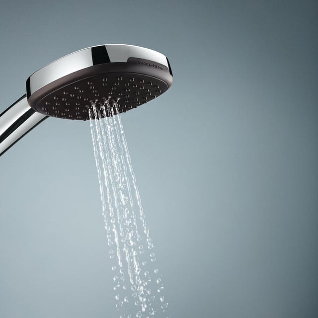 Grohe Vitalio Comfort exposed shower system for fitting with