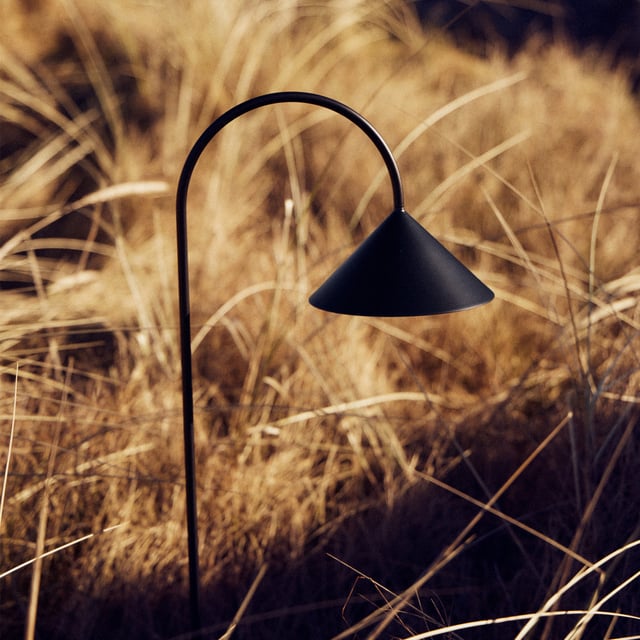 Frandsen Grasp rechargeable floor lamp with ground spike, LED