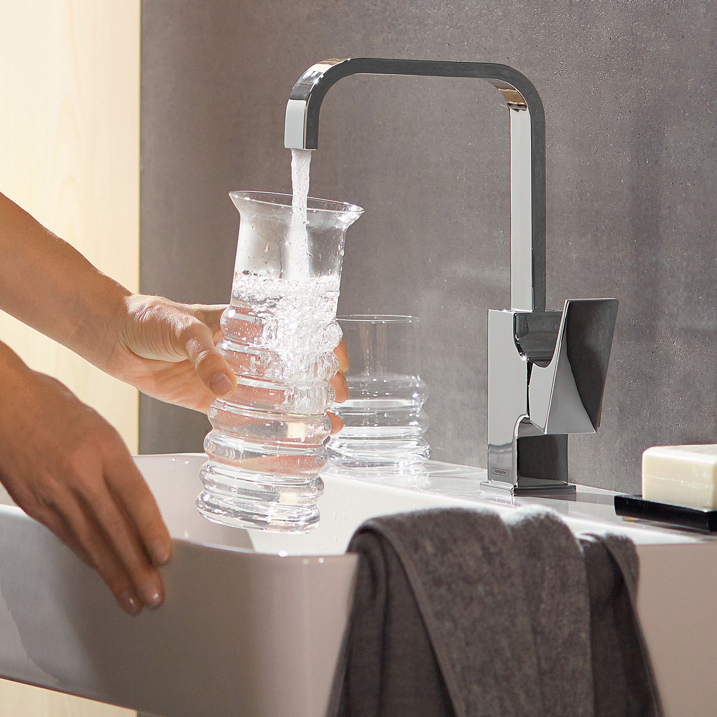 hansgrohe Metropol basin fitting 230 with EcoSmart, with push-open ...