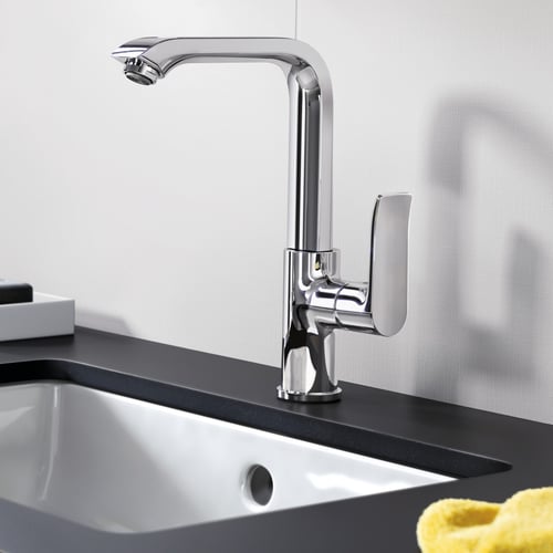 Hansgrohe Metris Einhebel-Waschtischmischer 230, mit Schwenkauslauf mit Ablaufgarnitur ...