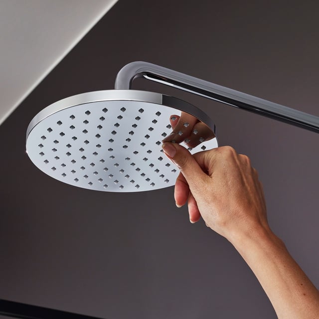 hansgrohe Vernis Blend exposed shower system with bath spout