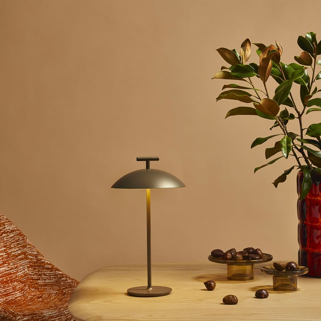 Kartell Geen-A table lamp, LED bronze - 09720BR