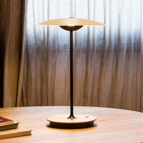 marset Ginger 20 M Lampe de table LED avec prise USB et variateur -  A662-562