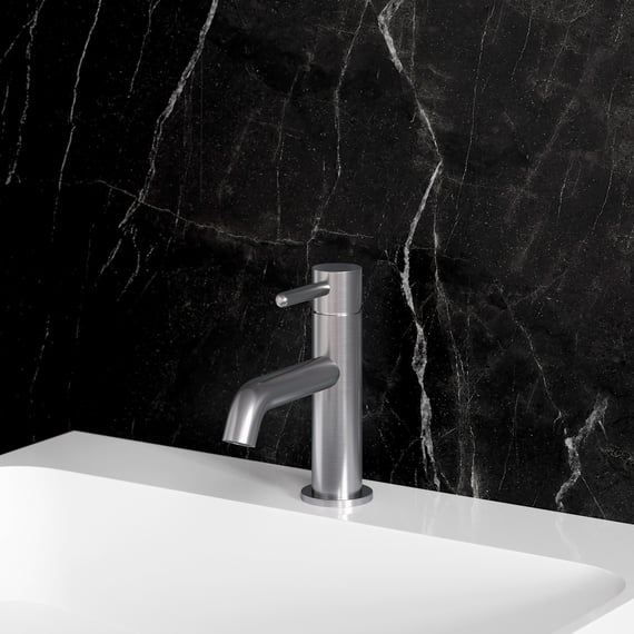Senlesen Waschtischarmatur Modern: Touch-On Bedienung, Gebürstetes Nickel & Antike Messing-Optik – Inkl. 3-Loch Abdeckplatte