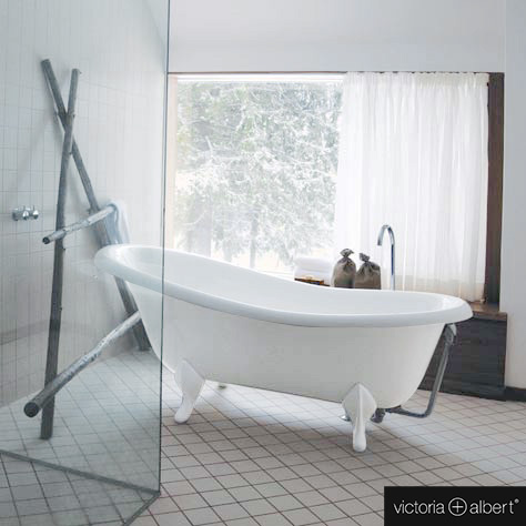 Victoria + Albert Roxburgh Freistehende Oval-Badewanne weiß, mit weißen QUARRYCAST®  Füßen