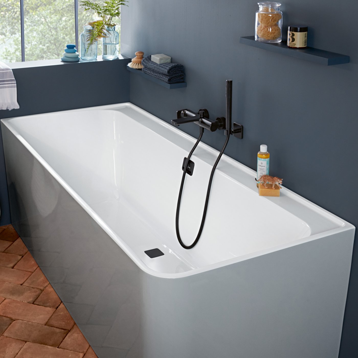 Badewanne Mit Schurze
