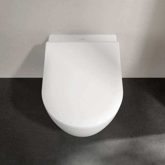 Villeroy & Boch Avento wall-mounted toilet with DirectFlush with