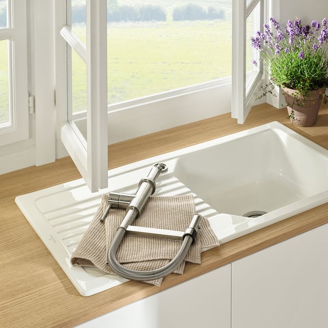 Villeroy & Boch Steel Expert Compact Window front of window