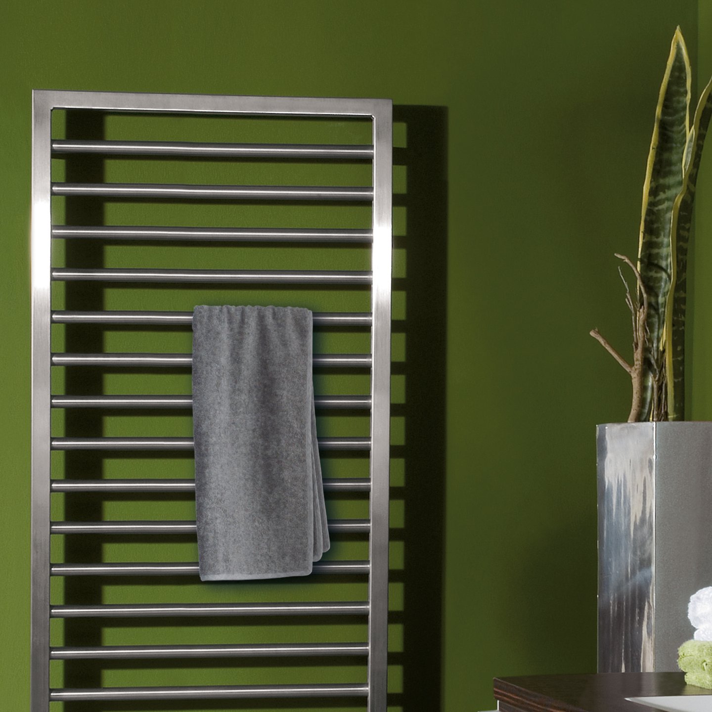 Zehnder Subway towel radiator, hot water or mixed operation 502 W, chrome