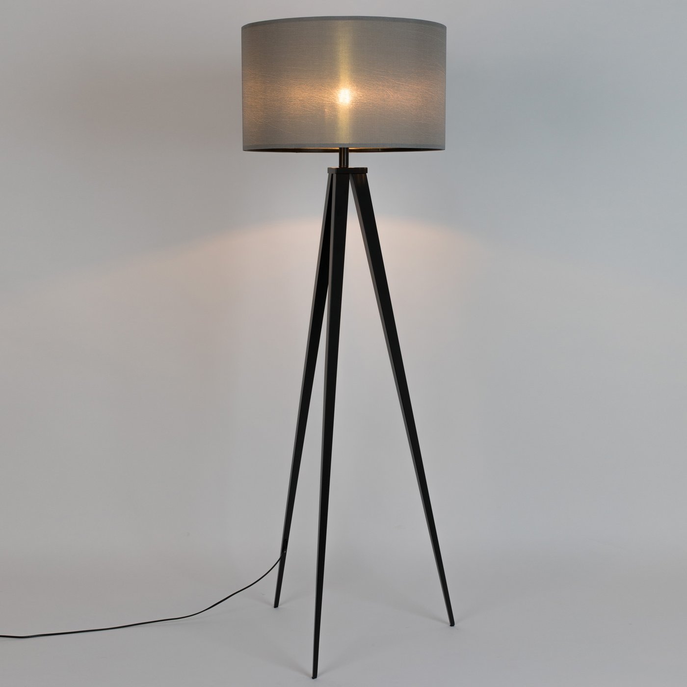 zuiver-tripod-stehleuchte-e27-schwarz-5000801-reuter